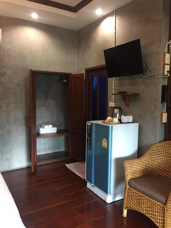 Ruenpruksa Resort Прачуап Кири Кан Екстериор снимка