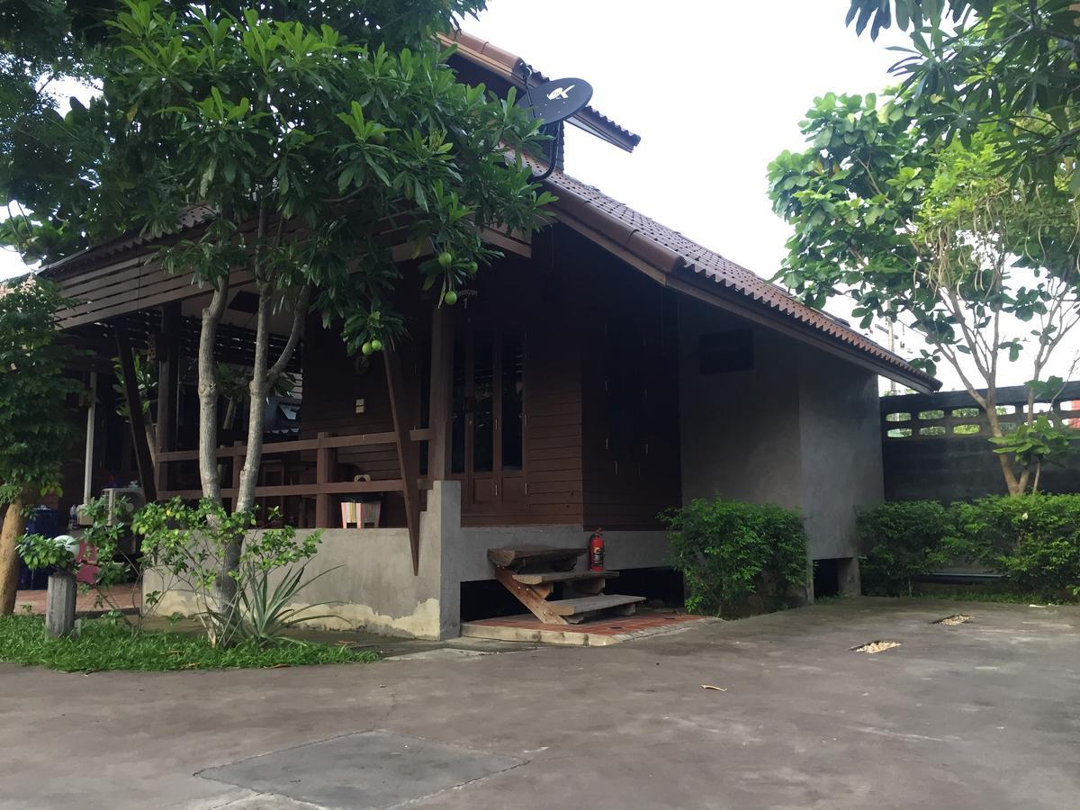 Ruenpruksa Resort Прачуап Кири Кан Екстериор снимка